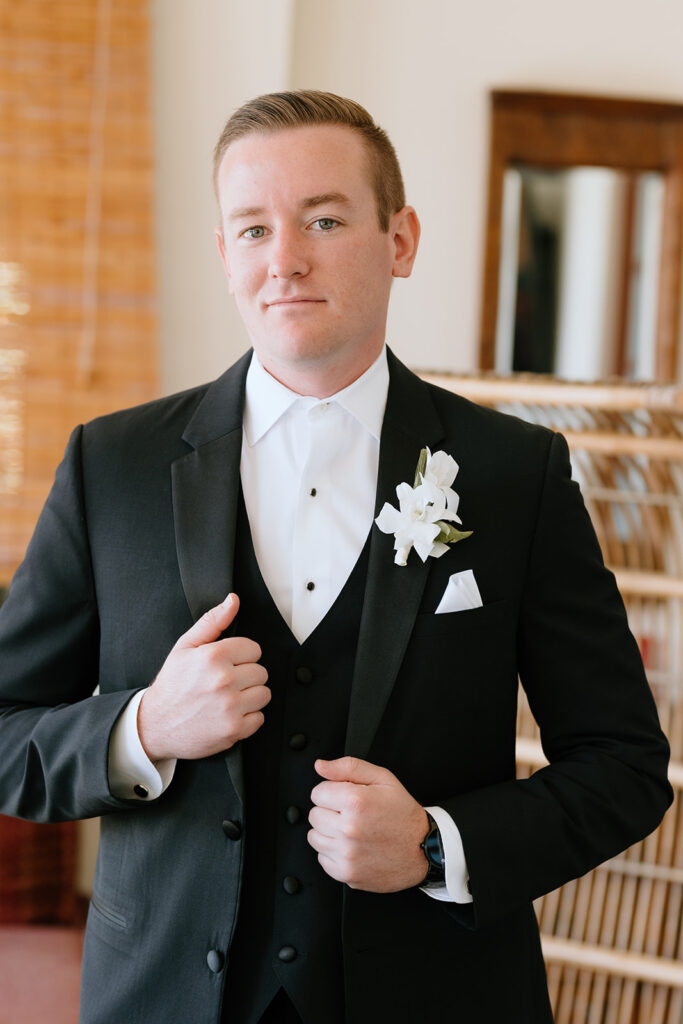 picture of the groom before the wedding ceremony 