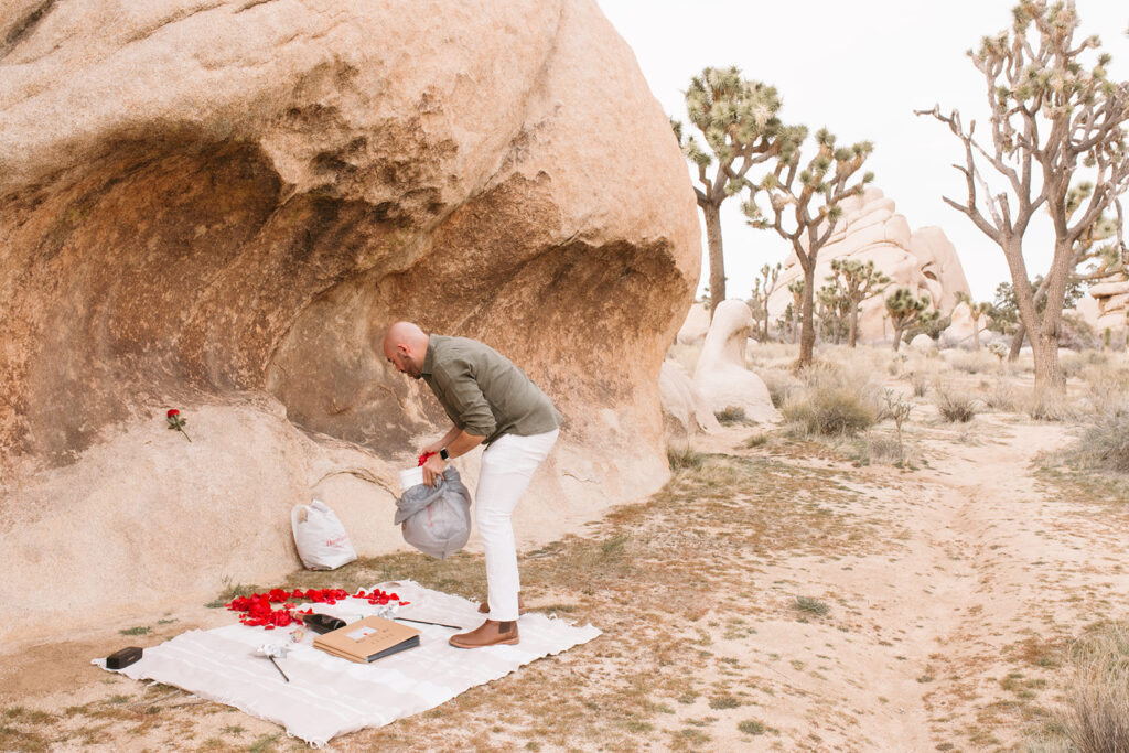 fiance setting up the proposal location