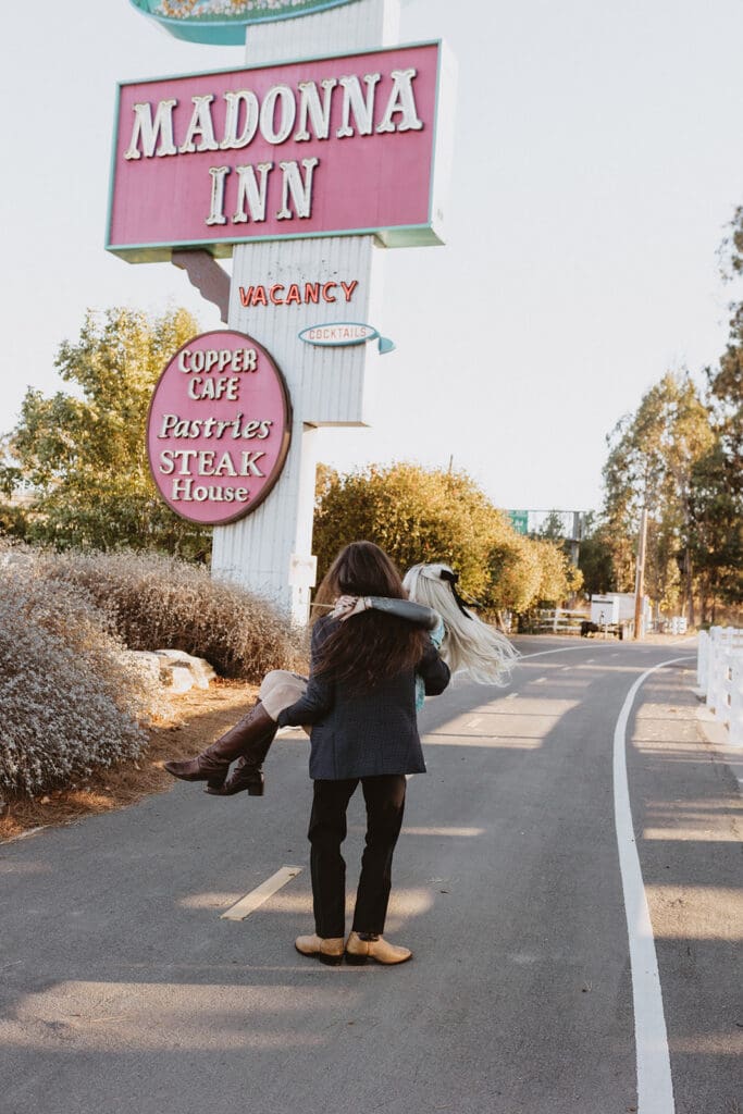 couple dancing during their photoshoot