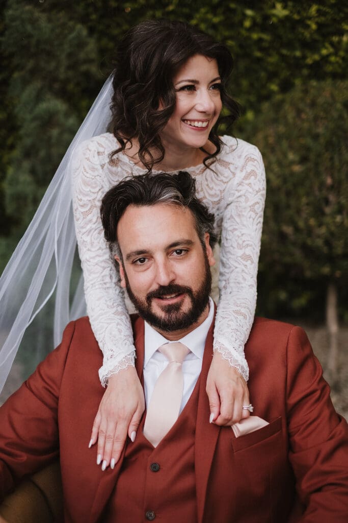 cute picture of the newly married couple hugging